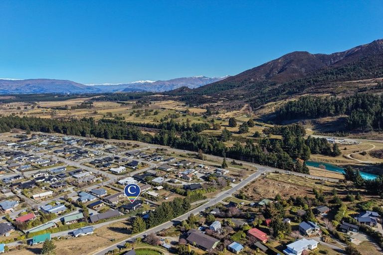 Photo of property in 21 Hewson Crescent, Lake Hawea, Wanaka, 9382