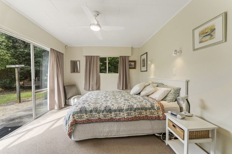 Photo of property in 15 Ngaio Street, Otaki Beach, Otaki, 5512