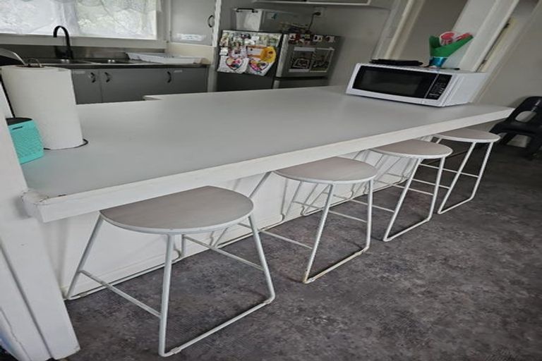 Photo of property in 8a Frank Hewitt Street, Pukekohe, 2120