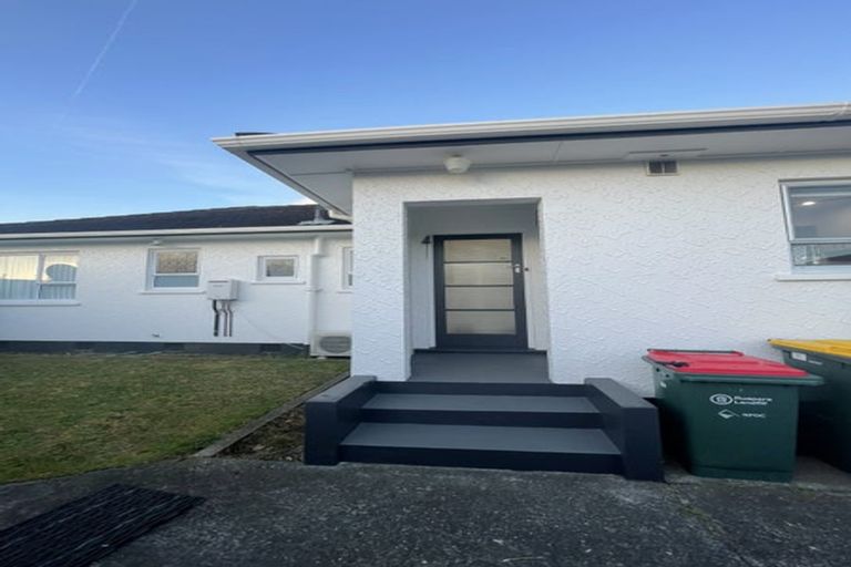 Photo of property in 25 Waimea Street, Westown, New Plymouth, 4310
