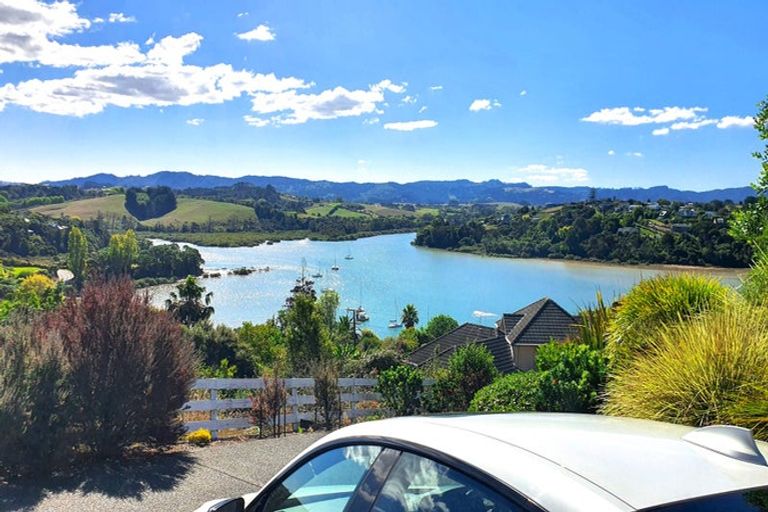 Photo of property in 16 Kanuka Road, Sandspit, Warkworth, 0982