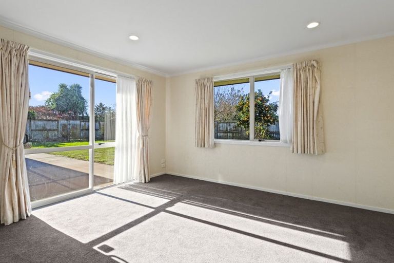 Photo of property in 28 Oaklands Drive, Cambridge, 3434