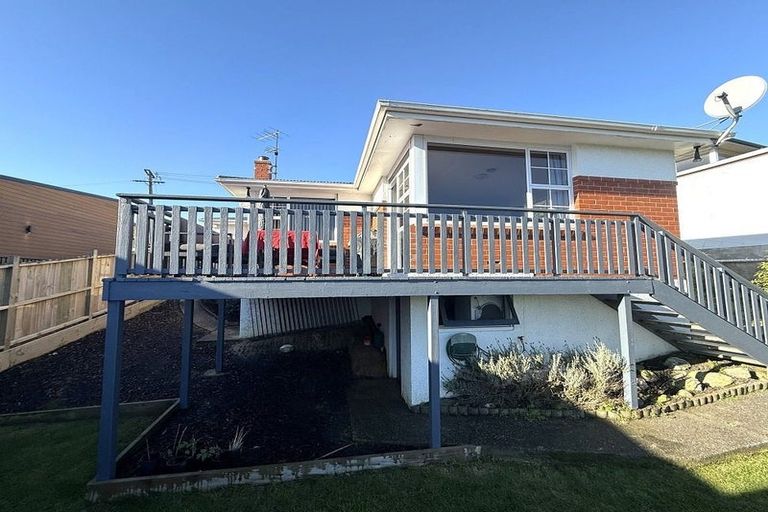 Photo of property in 19 Tomkins Street, Green Island, Dunedin, 9018