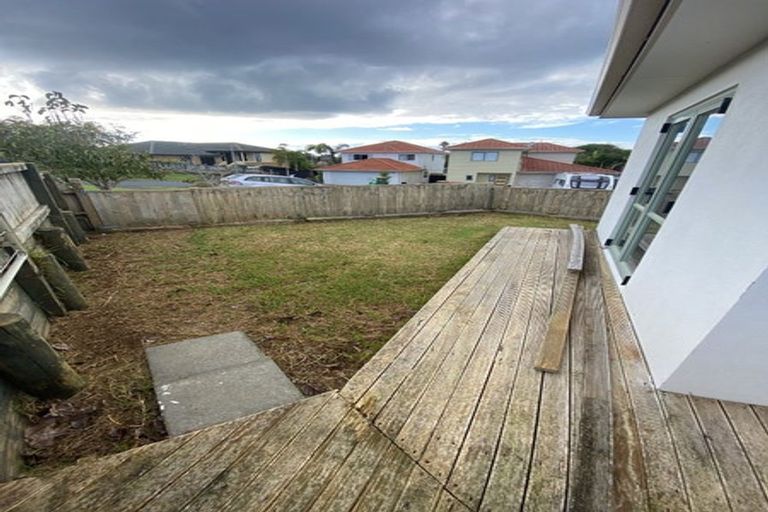Photo of property in 14 Clea View, Gulf Harbour, Whangaparaoa, 0930