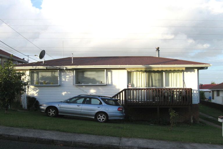 Photo of property in 12 Poto Street, Te Atatu South, Auckland, 0610