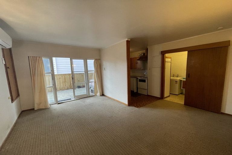 Photo of property in 139a Forrest Hill Road, Forrest Hill, Auckland, 0620