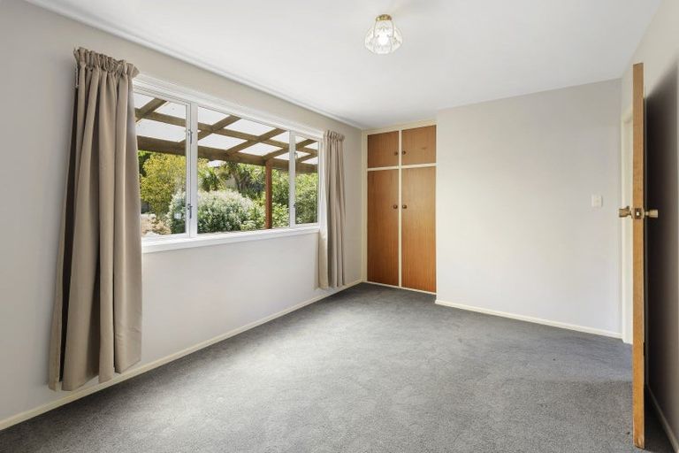 Photo of property in 18 Bayview Place, Cass Bay, Lyttelton, 8082