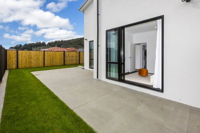 Photo of property in 2 Fitch Lane, Wallaceville, Upper Hutt, 5018