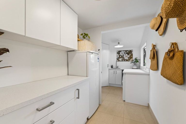 Photo of property in 12 Ridgewood Drive, Ridgewood, New Plymouth, 4371