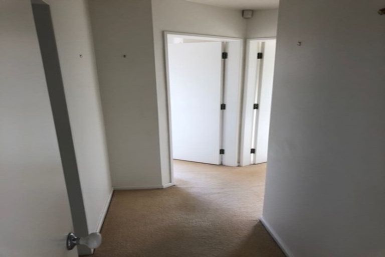 Photo of property in 2/101 Pohutukawa Street, Woburn, Lower Hutt, 5011