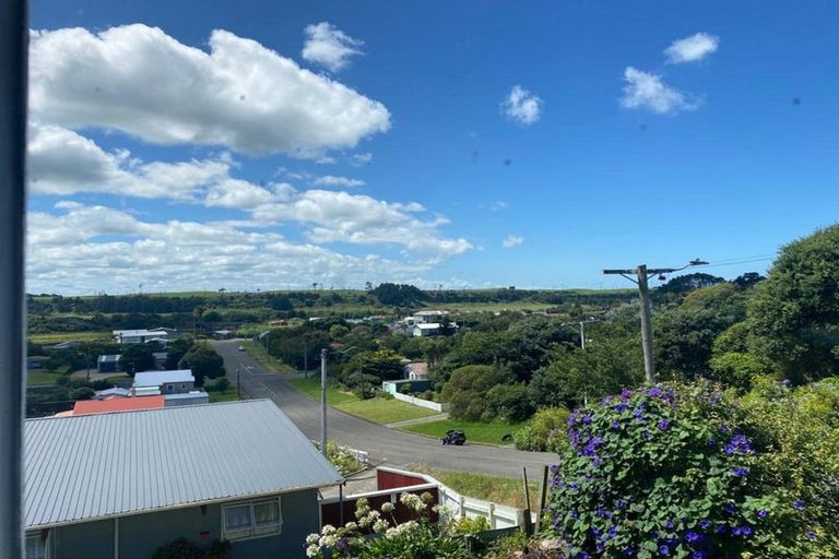 Photo of property in 20 Cambridge Street, Patea, 4520