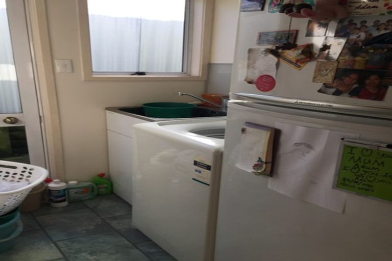 Photo of property in 2/71 Howe Street, Howick, Auckland, 2014