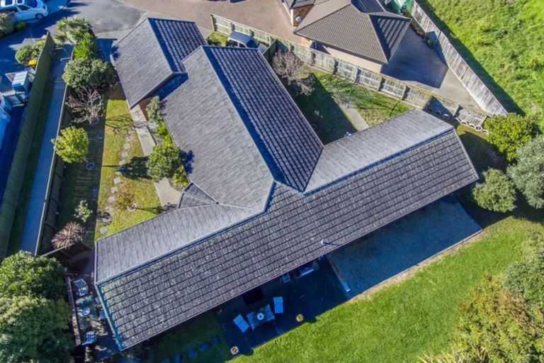 Photo of property in 25 Sams Way, Raumati South, Paraparaumu, 5032