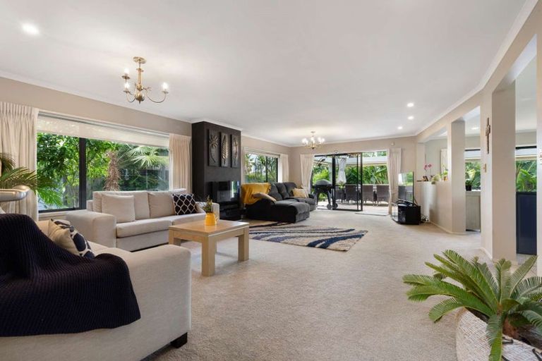 Photo of property in 115 Gravatt Road, Papamoa Beach, Papamoa, 3118
