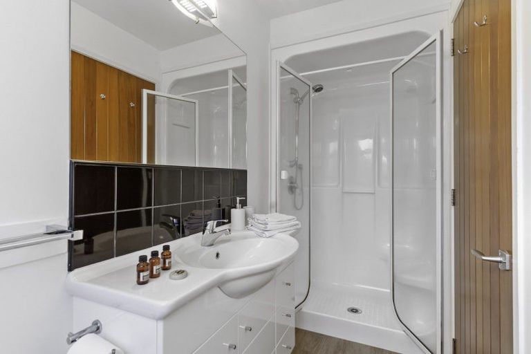 Photo of property in 118 Brook Place, Whangamata, 3620