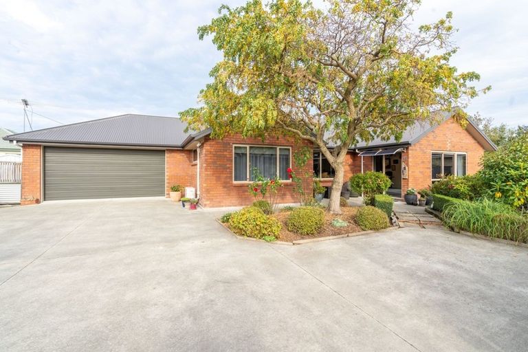 Photo of property in 96 Park Street, Winton, 9720