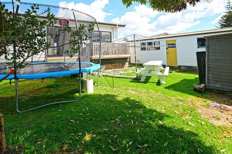 Photo of property in 47 Aarts Avenue, Manurewa, Auckland, 2102