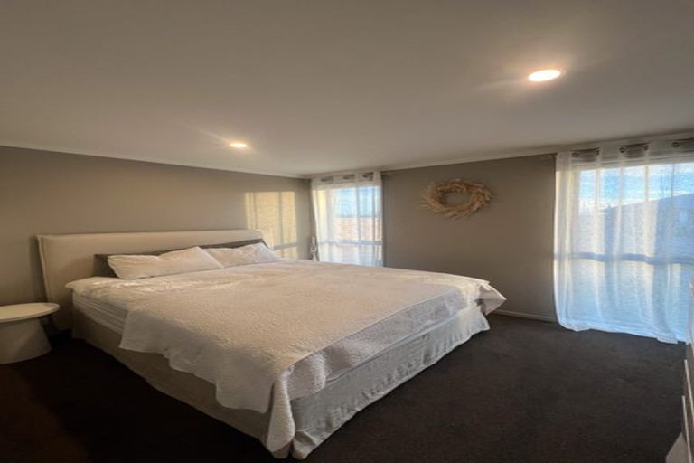 Photo of property in 27 George West Square West, Wigram, Christchurch, 8025