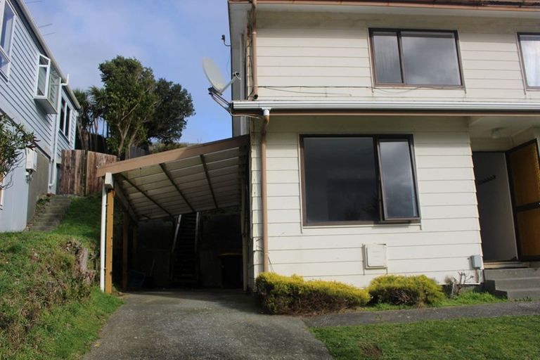 Photo of property in 36a Colchester Crescent, Newlands, Wellington, 6037