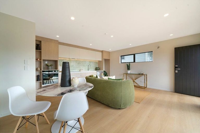 Photo of property in 1/114 Don Buck Road, Massey, Auckland, 0614
