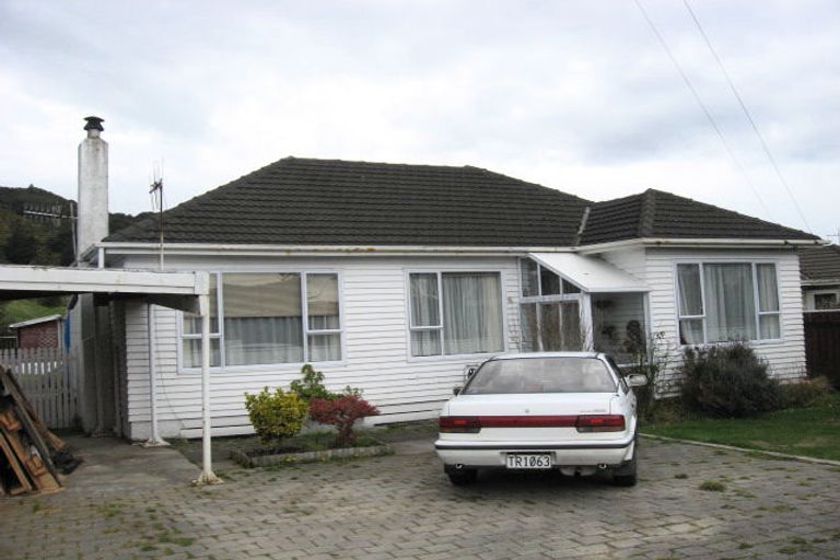 Photo of property in 16 Nelson Crescent, Wainuiomata, Lower Hutt, 5014