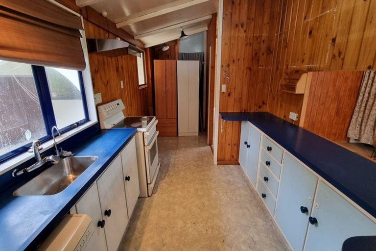 Photo of property in 13 Toporoa View, Ascot Park, Porirua, 5024