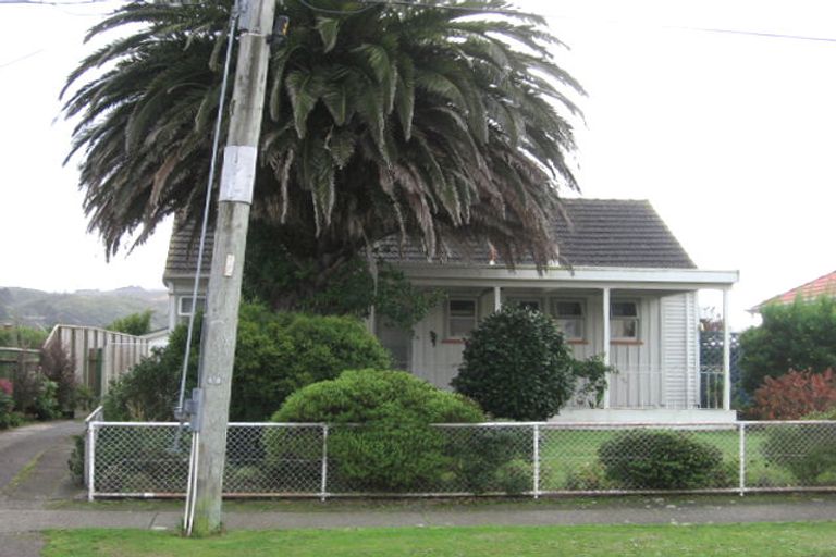 Photo of property in 28 Burcham Street, Taita, Lower Hutt, 5011