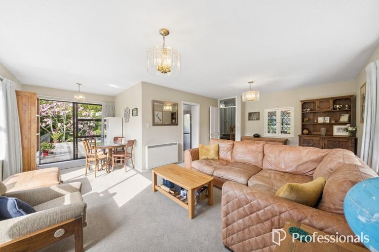 Photo of property in 136 Plateau Road, Te Marua, Upper Hutt, 5018