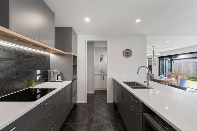 Photo of property in 33 Falcon Road, Rolleston, 7615