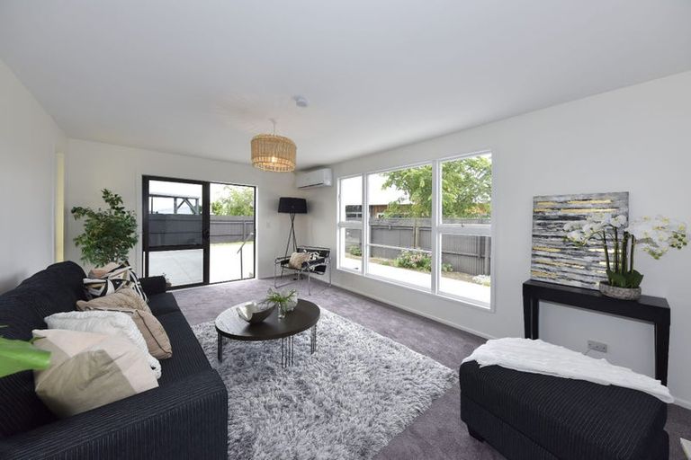 Photo of property in 2/69 Shortland Street, Wainoni, Christchurch, 8061