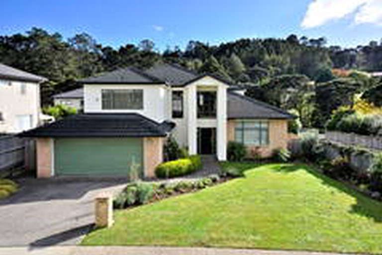 Photo of property in 12 Kunzea Place, Greenhithe, Auckland, 0632