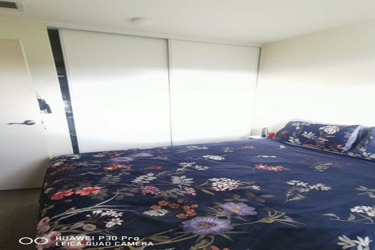 Photo of property in 5d/17 Crown Lynn Place, New Lynn, Auckland, 0600