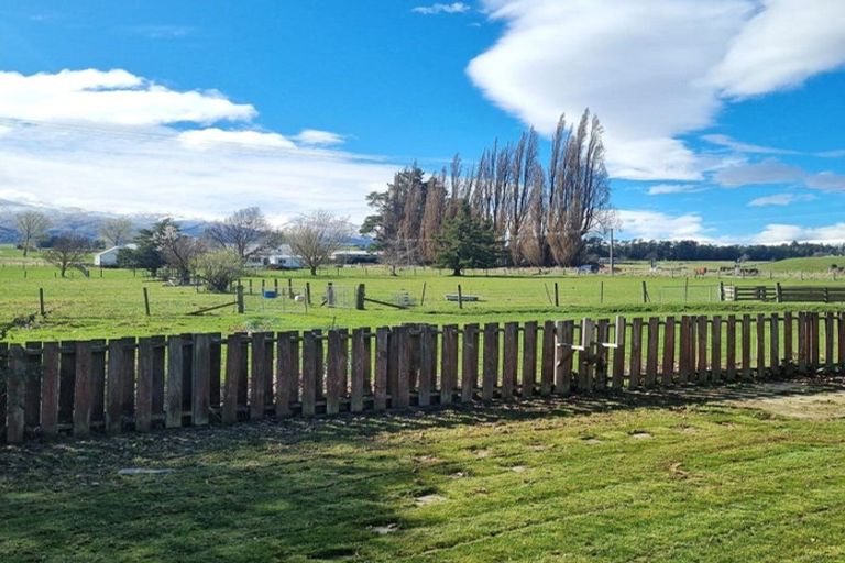 Photo of property in 2915 Tarras-cromwell Road, Tarras, Cromwell, 9383