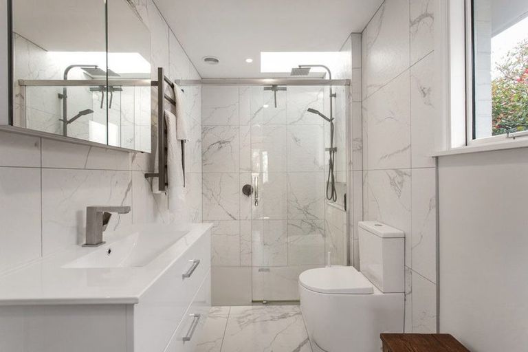 Photo of property in 70 Grahams Road, Burnside, Christchurch, 8041