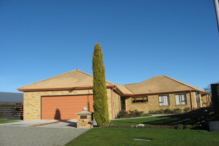 Photo of property in 4 Daley Place, Winton, 9720