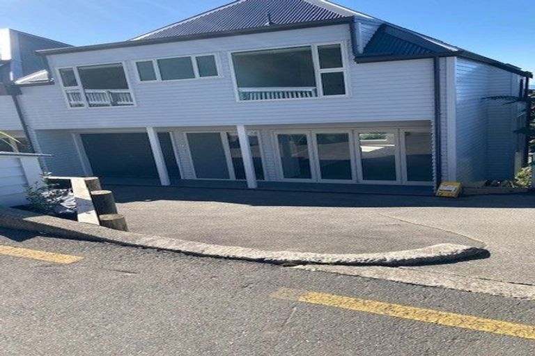 Photo of property in 39 Espin Crescent, Karori, Wellington, 6012