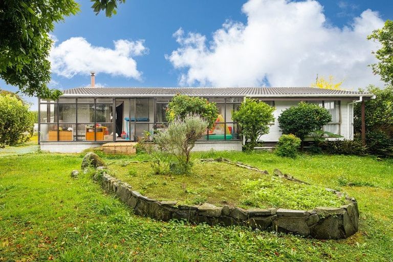 Photo of property in 116a Sandspit Road, Waiuku, 2123