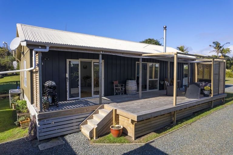 Photo of property in 12 Peninsula Parade, Hihi, Mangonui, 0494