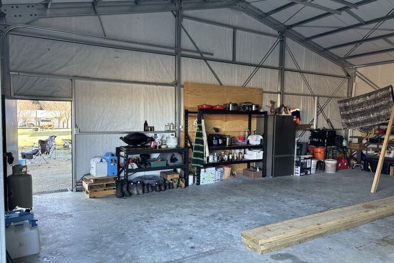 Photo of property in 2 Hill Street, Macraes, Palmerston, 9483