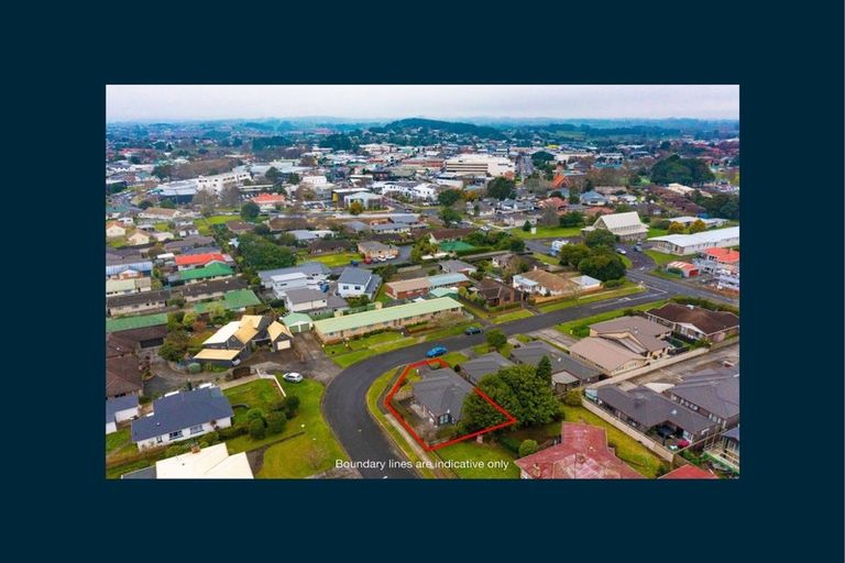 Photo of property in 1/4 Coronation Avenue, Pukekohe, 2120