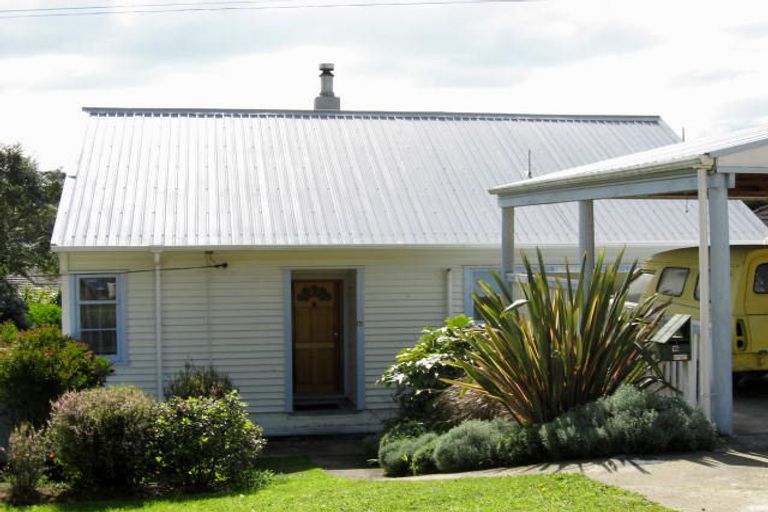 Photo of property in 16 Campbell Street, Nelson South, Nelson, 7010