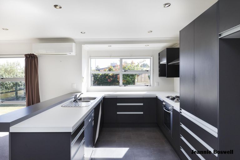 Photo of property in 33b Clyde Crescent, Roslyn, Palmerston North, 4414