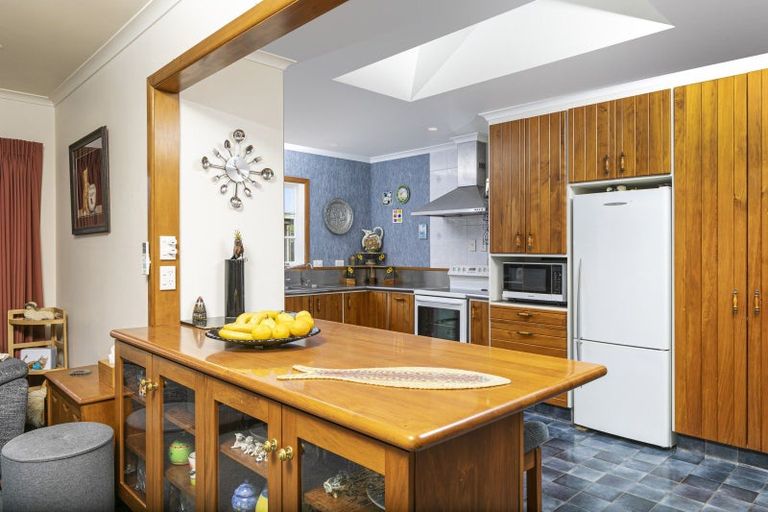 Photo of property in 76 Muriwai Road, Muriwai, 0881