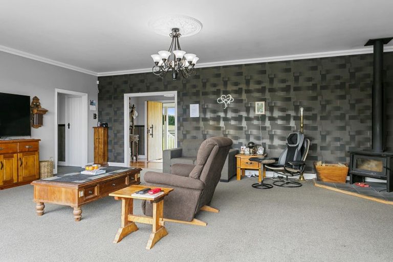 Photo of property in 736 Tukairangi Road, Kinloch, Taupo, 3385