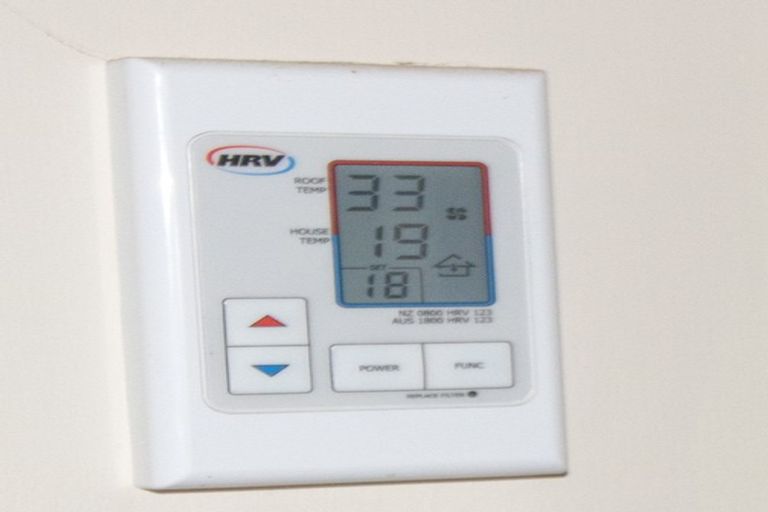 Photo of property in 83 Stanners Street, Eltham, 4322