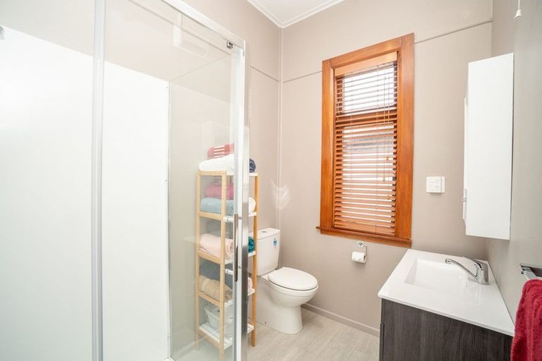 Photo of property in 201 Fitzherbert Avenue, West End, Palmerston North, 4410