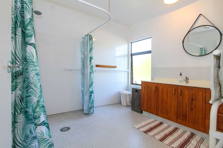 Photo of property in 27 Sergeant Road, Awhitu, Waiuku, 2684