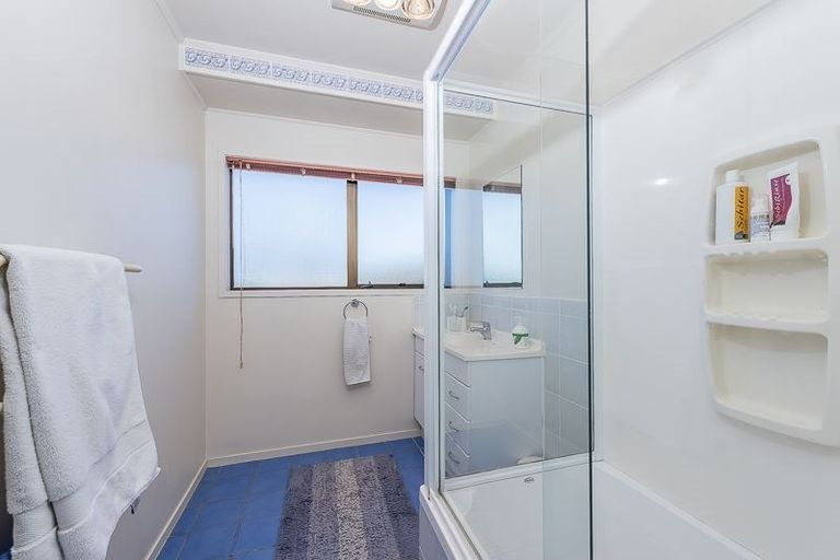 Photo of property in 68 Anich Road, Massey, Auckland, 0614