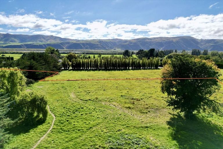 Photo of property in 34 Earthquake Road, Duntroon, Oamaru, 9494