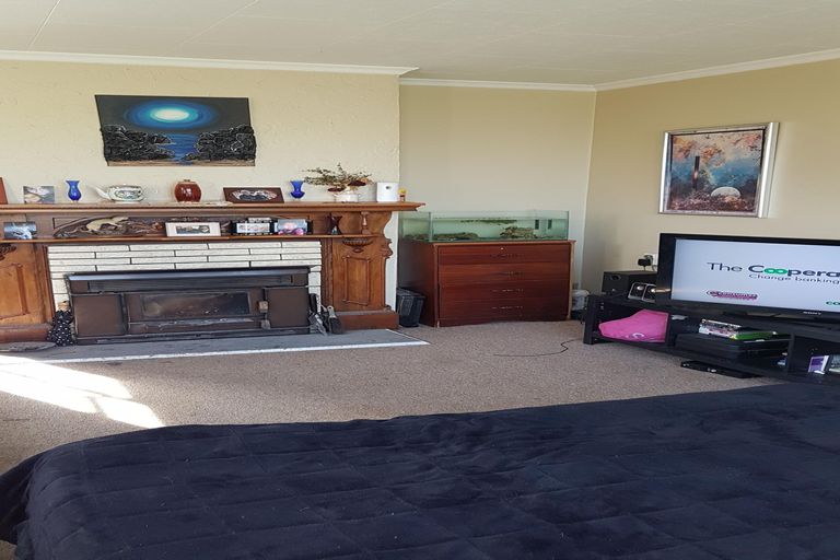 Photo of property in 24 Edward Street, Waimate, 7924